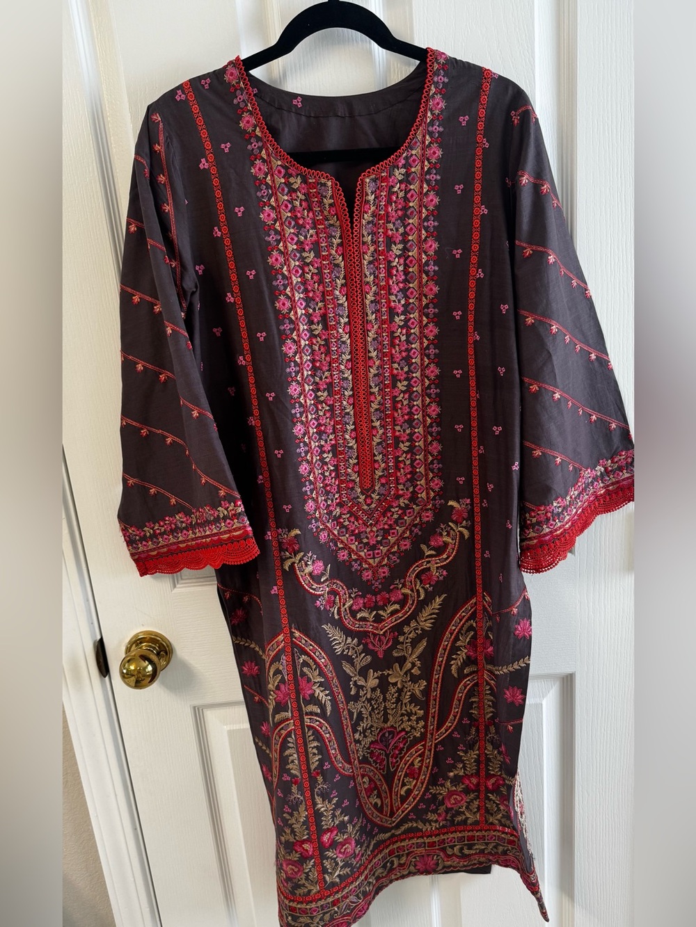 Sobia Nazir fully embroided shirt with pants and printed cotton net Duppata